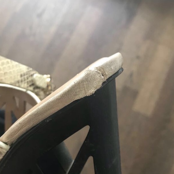 BCBGMAXAZRIA Snakeskin Heels - Picture 3 of 3